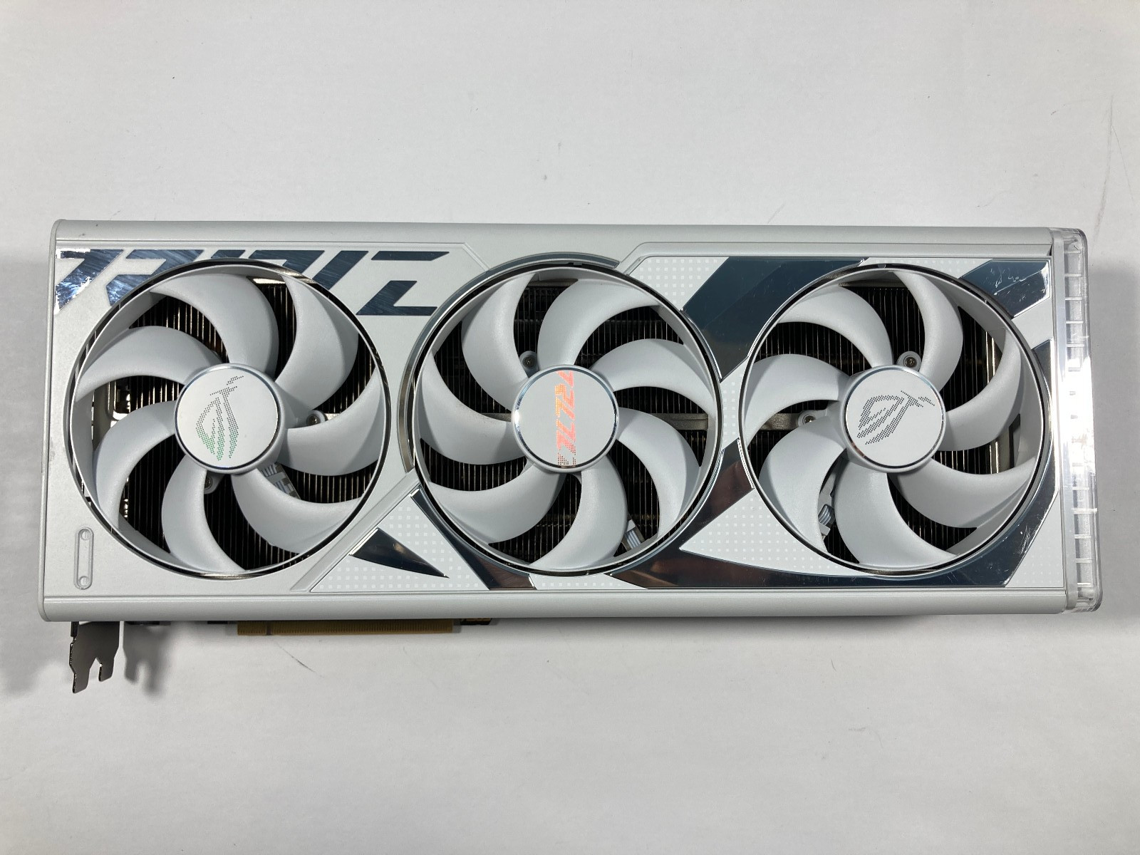 BH 2 1 AL 1 VER ASUS ROG Strix - Rtx 4090 24Gb Graphics Card incelemesi ve fiyatı